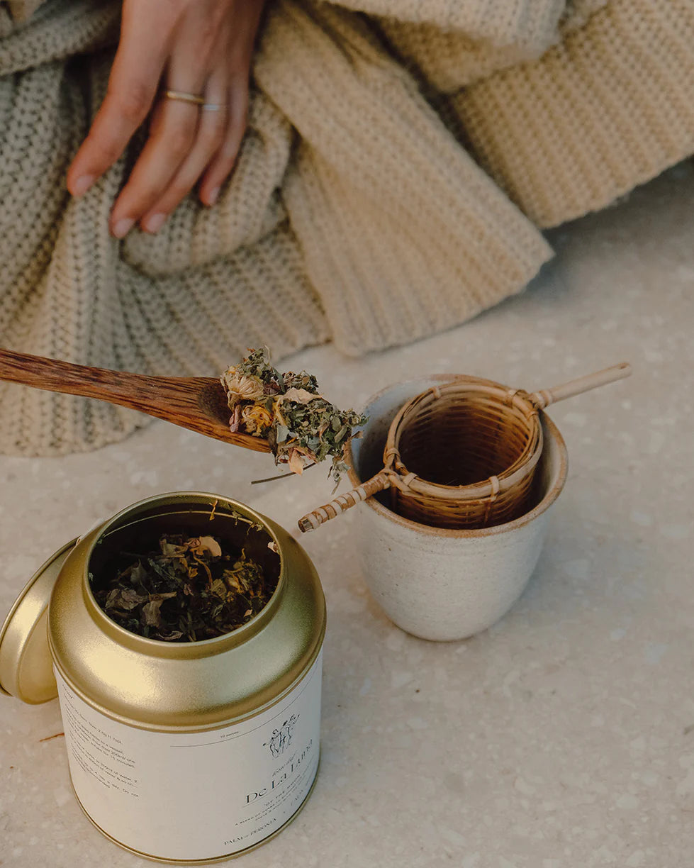 De La Luna Herbal Tea Infusion