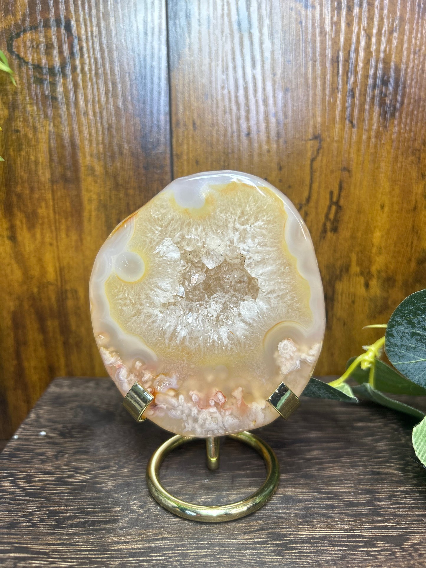 Flower Agate Druzy Round Statement Carving