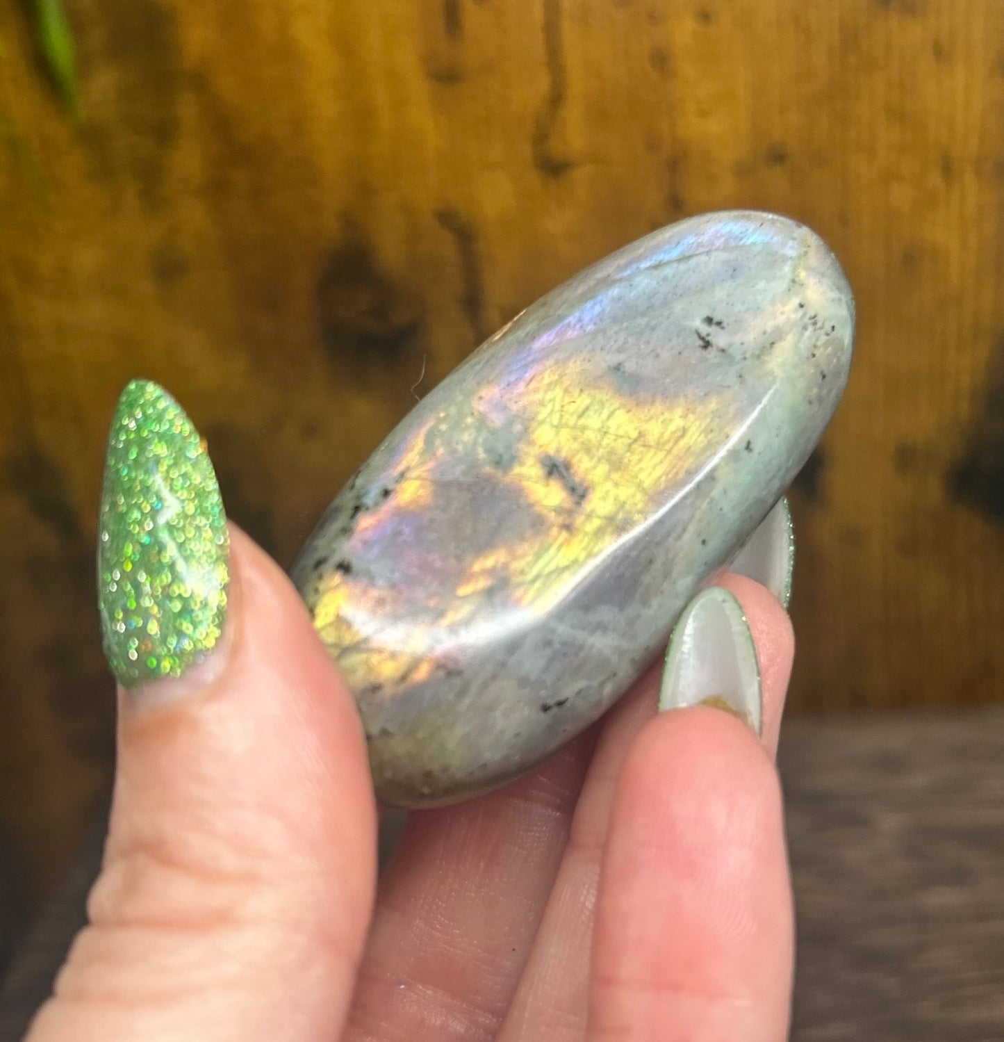 Labradorite Multi Rainbow Flashy Palmstone