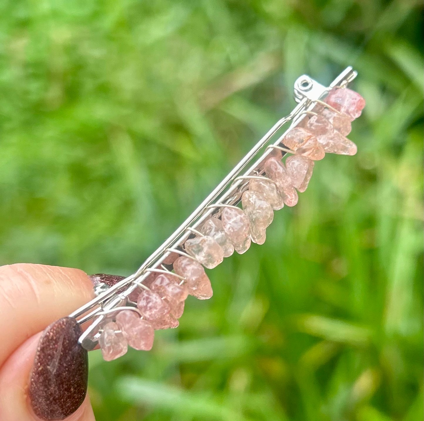 Strawberry Quartz Crystal Chip Hairslide