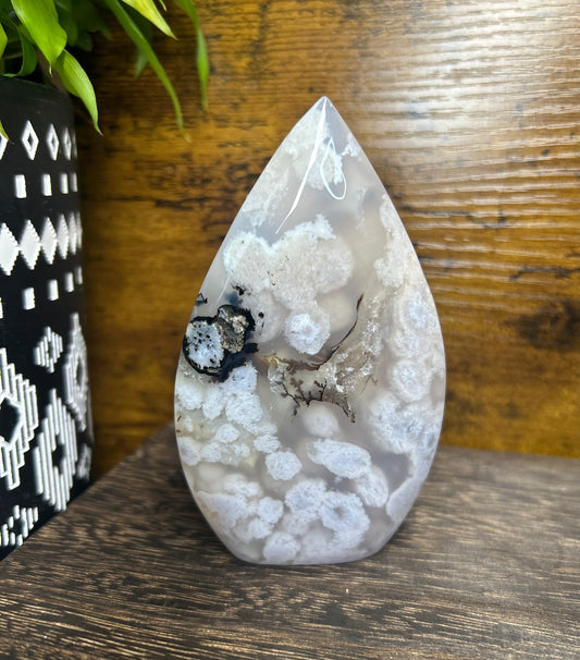Black Flower Agate Tear Drop / Flame
