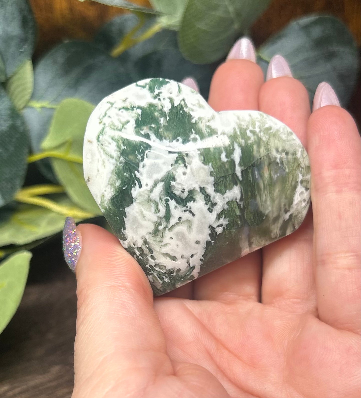 Moss Agate Heart Palm white / green